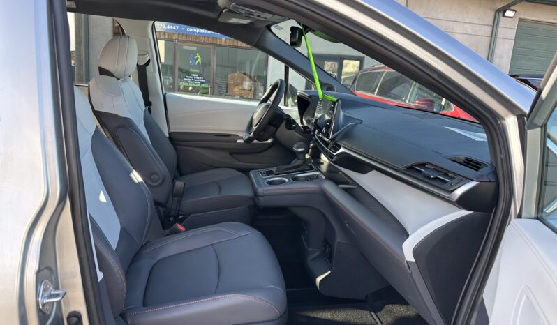 2023 Toyota Sienna Hybrid XSE Plus AWD | VMI Northstar Wheelchair Accessible Conversion full