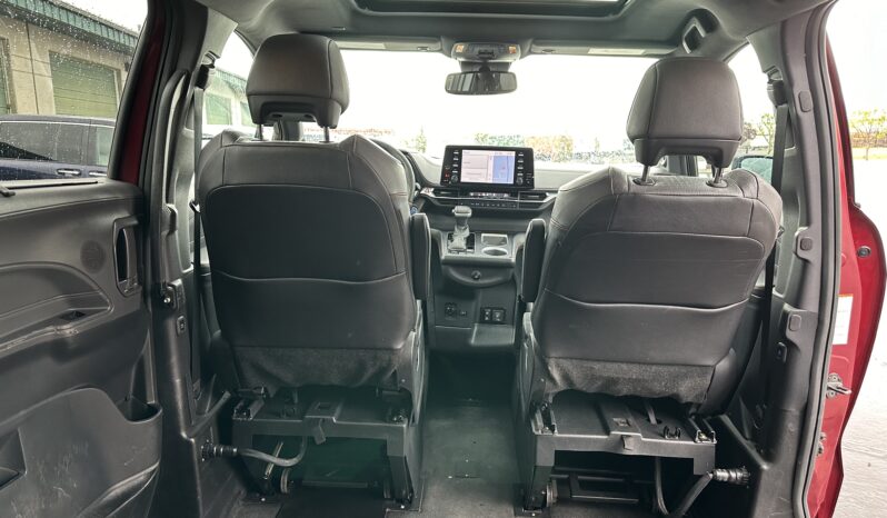 2022 Toyota Sienna Hybrid XSE Plus AWD | VMI Northstar Wheelchair Accessible Conversion full