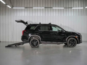 2024 Hyundai Palisade XRT | Freedom Motors Power Rear Entry Wheelchair Accessible SUV