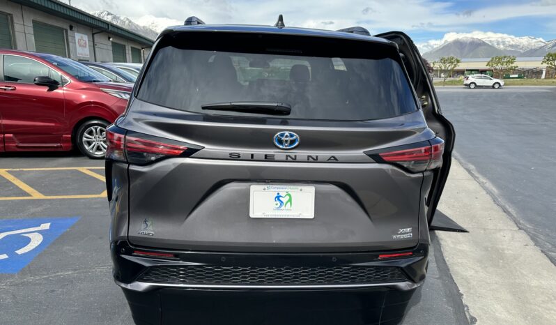 2022 Toyota Sienna Hybrid XSE Plus AWD | VMI Northstar Wheelchair Accessible Conversion full