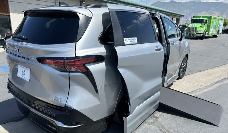 2024 Toyota Sienna Hybrid XSE Plus AWD | The New Vantage Mobility Northstar Wheelchair Accessible Conversion full