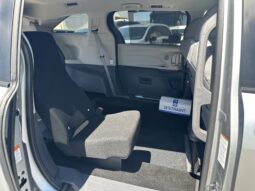 2024 Toyota Sienna LE | VMI Manual Rear Entry ADA Wheelchair Conversion full