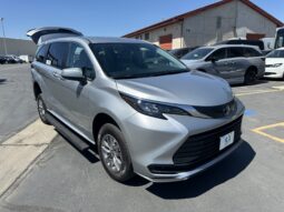 2024 Toyota Sienna LE | VMI Manual Rear Entry ADA Wheelchair Conversion full