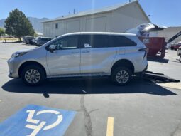 2024 Toyota Sienna LE | VMI Manual Rear Entry ADA Wheelchair Conversion full