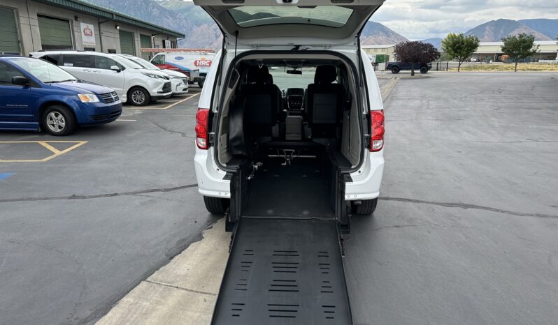 2016 Dodge Grand Caravan SXT | BraunAbility Manual Rear Entry Wheelchair Accessible Conversion full