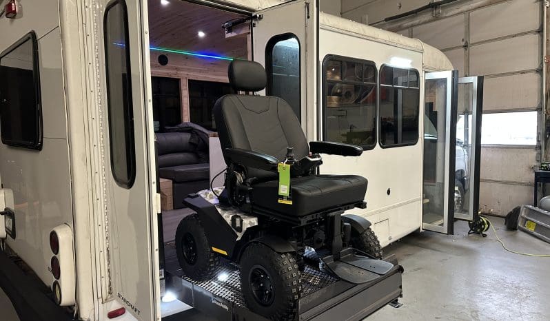 2008 Ford E350 BUS | Wheelchair Accessible RV Conversion full