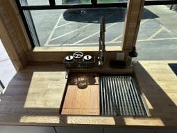 2008 Ford E350 BUS | Wheelchair Accessible RV Conversion full