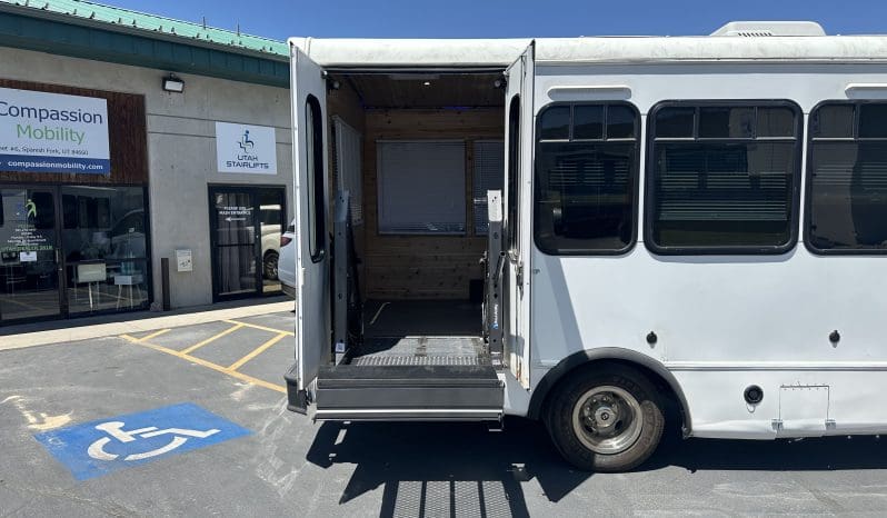 2008 Ford E350 BUS | Wheelchair Accessible RV Conversion full