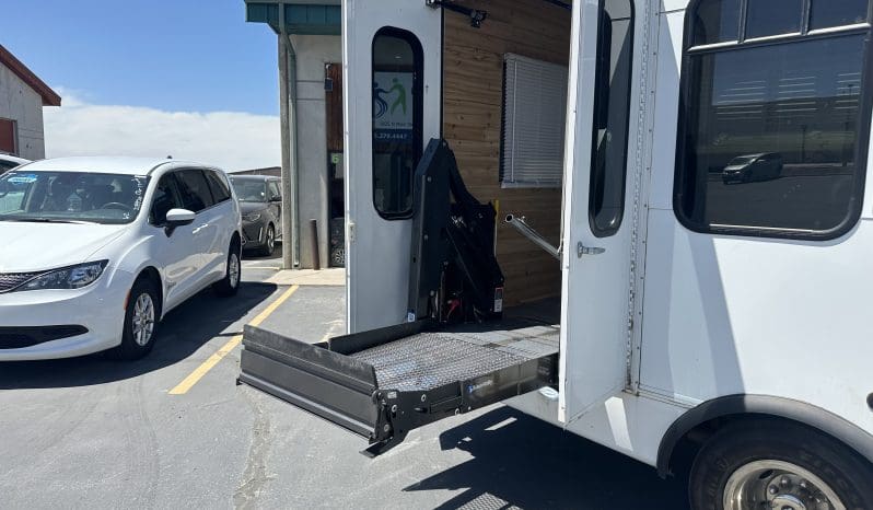 2008 Ford E350 BUS | Wheelchair Accessible RV Conversion full