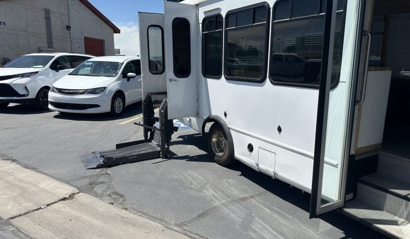 2008 Ford E350 BUS | Wheelchair Accessible RV Conversion full