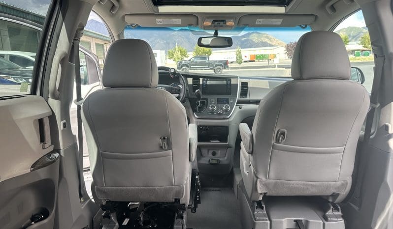 2017 Toyota Sienna XLE |  VMI Northstar Infloor Wheelchair Conversion full
