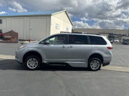 2017 Toyota Sienna XLE |  VMI Northstar Infloor Wheelchair Conversion full