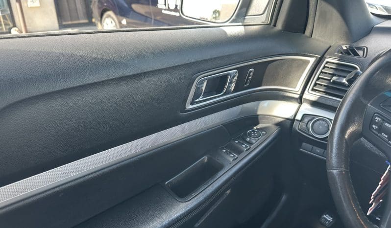 2016 Ford Explorer XLT |  BraunAbility MXV Power Infloor Wheelchair Conversion full