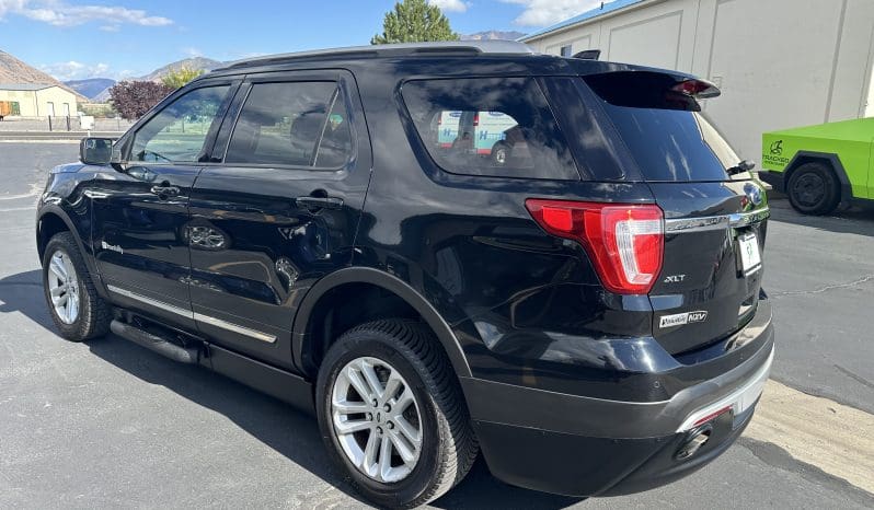 2016 Ford Explorer XLT |  BraunAbility MXV Power Infloor Wheelchair Conversion full