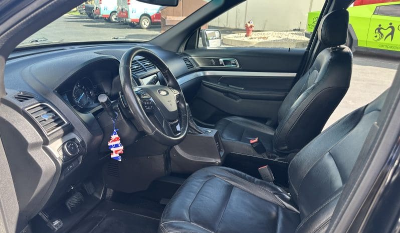 2016 Ford Explorer XLT |  BraunAbility MXV Power Infloor Wheelchair Conversion full