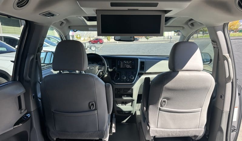 2017 Toyota Sienna XLE Premium  |  VMI Northstar Infloor Wheelchair Conversion full