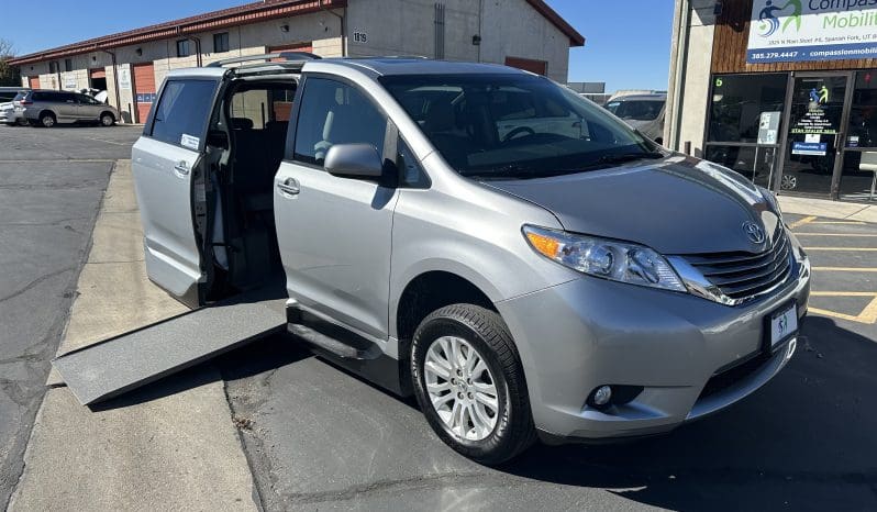 2017 Toyota Sienna XLE Premium  |  VMI Northstar Infloor Wheelchair Conversion full