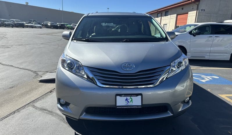2017 Toyota Sienna XLE Premium  |  VMI Northstar Infloor Wheelchair Conversion full