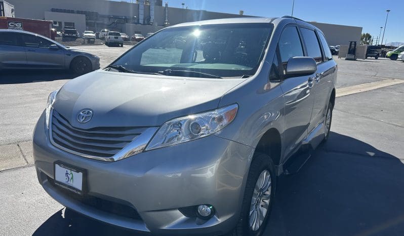 2017 Toyota Sienna XLE Premium  |  VMI Northstar Infloor Wheelchair Conversion full