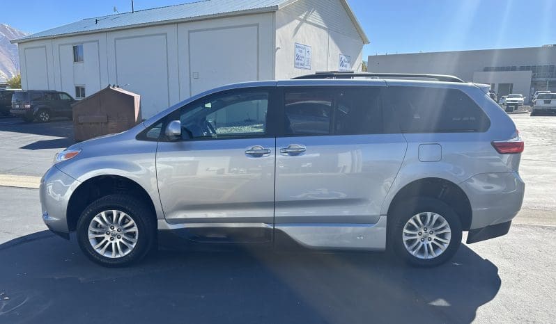 2017 Toyota Sienna XLE Premium  |  VMI Northstar Infloor Wheelchair Conversion full