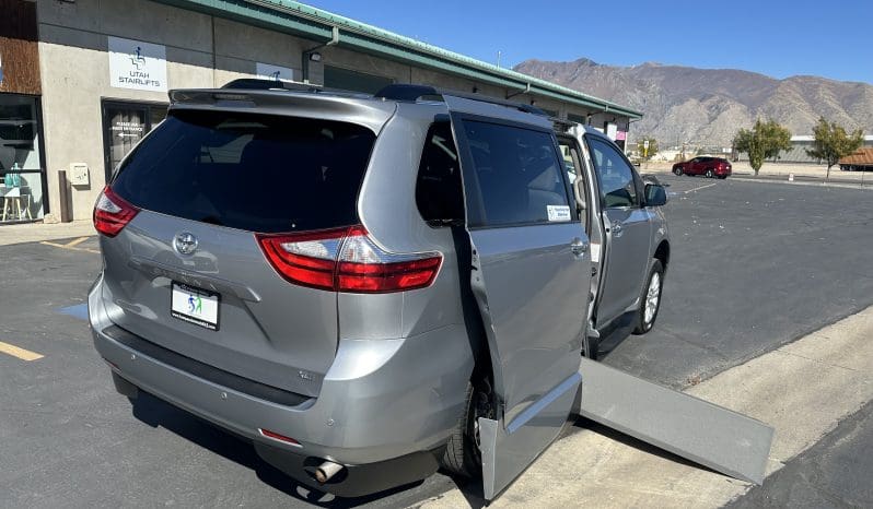 2017 Toyota Sienna XLE Premium  |  VMI Northstar Infloor Wheelchair Conversion full