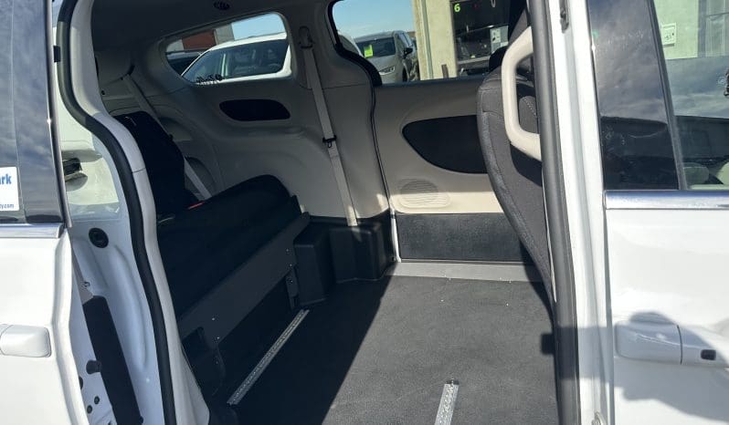 2024 Chrysler Voyager LX  | Rollx Power Infloor Side Entry Wheelchair Conversion full