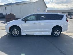 2024 Chrysler Voyager LX  | Rollx Power Infloor Side Entry Wheelchair Conversion full